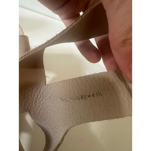 Pedro Garcia Sz 41.5 Women’s Suede Tan Wedge Sandals - Nice, Light Dirt - Picture 8 of 9